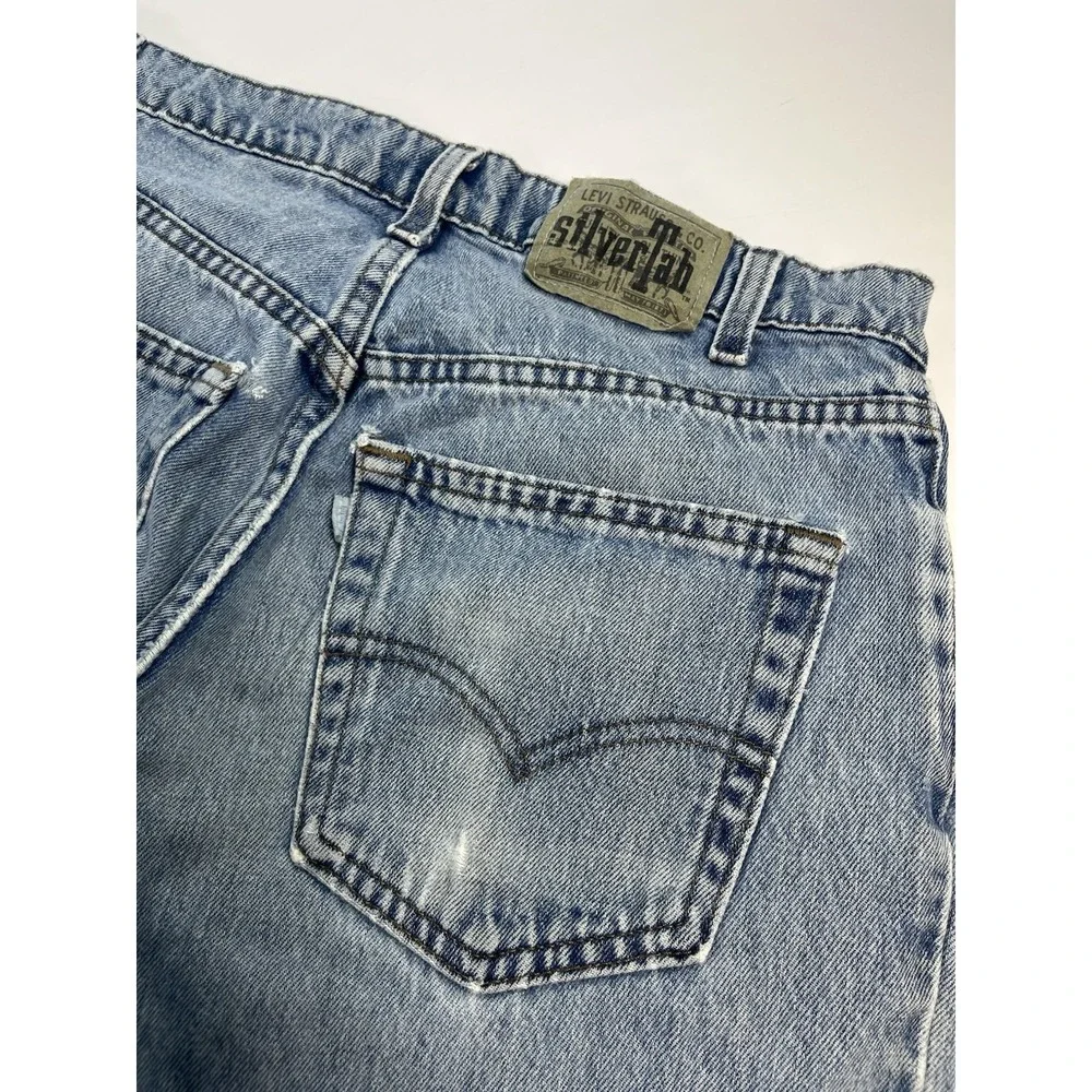 Levis measured size